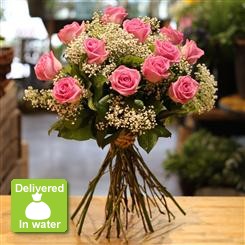 Dozen Long Stemmed Pink Roses