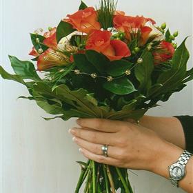 fwthumbwedding_orangebouquet.jpg